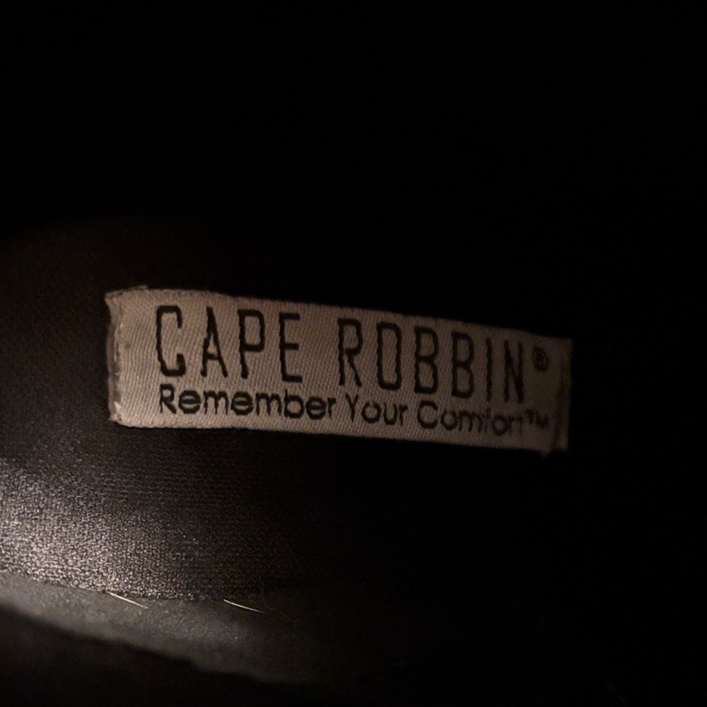 Cape Robbin Black Quilted Ankle Booties - Picture 2 of 6